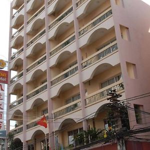 Bat Dat Hotel